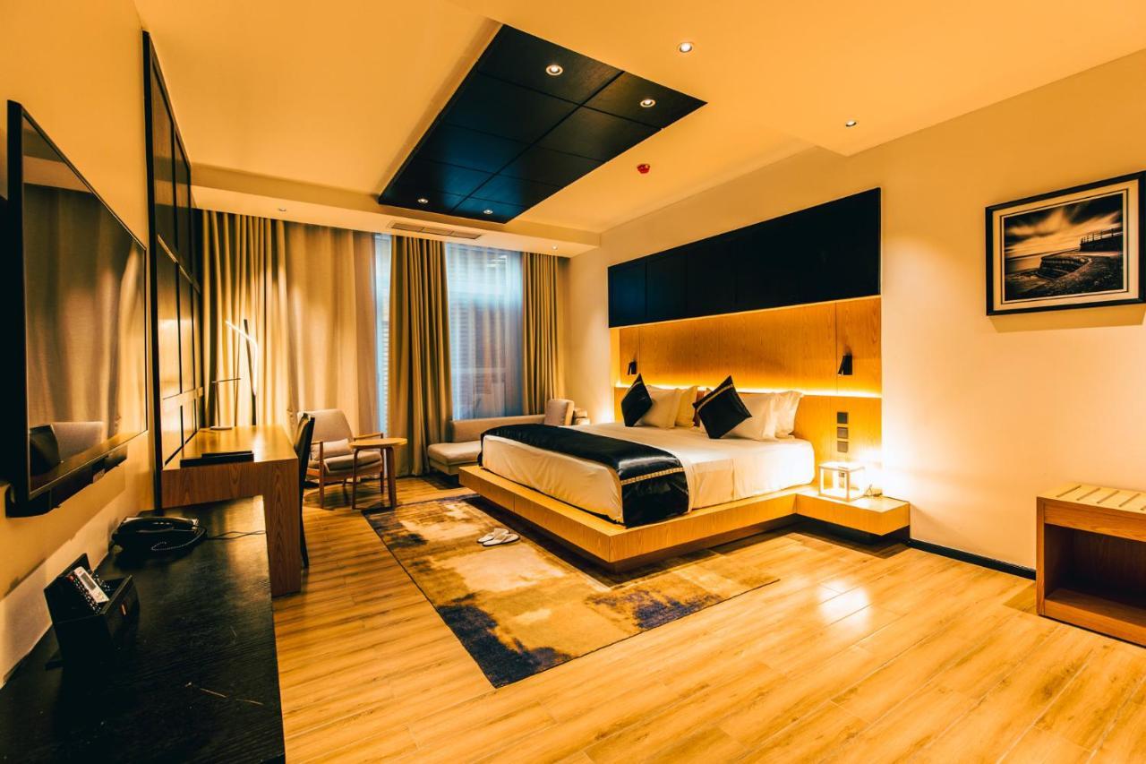 Blackwood Boutique Hotel And Apartments Dar es Salaam Esterno foto